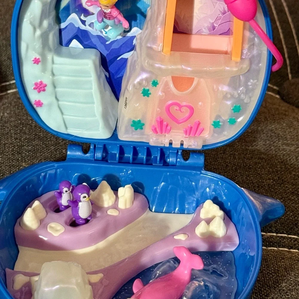 Poly pockets 4 cases with accessories - Picture 8 of 11